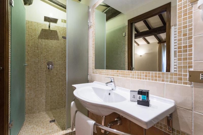 Comfort Double or Twin Room image 2