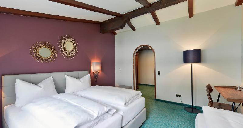 Double Room image 2