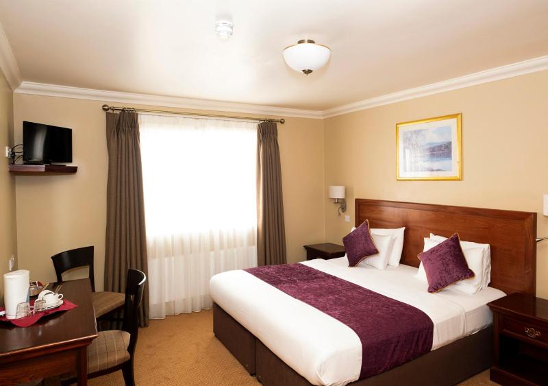 Double Room image 1