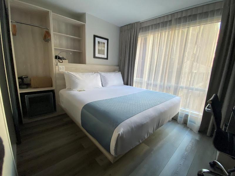 Wingate by Wyndham New York Midtown South/5th Ave - image 12