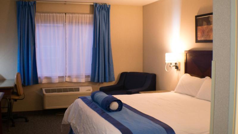 King Room - Non-Smoking image 1