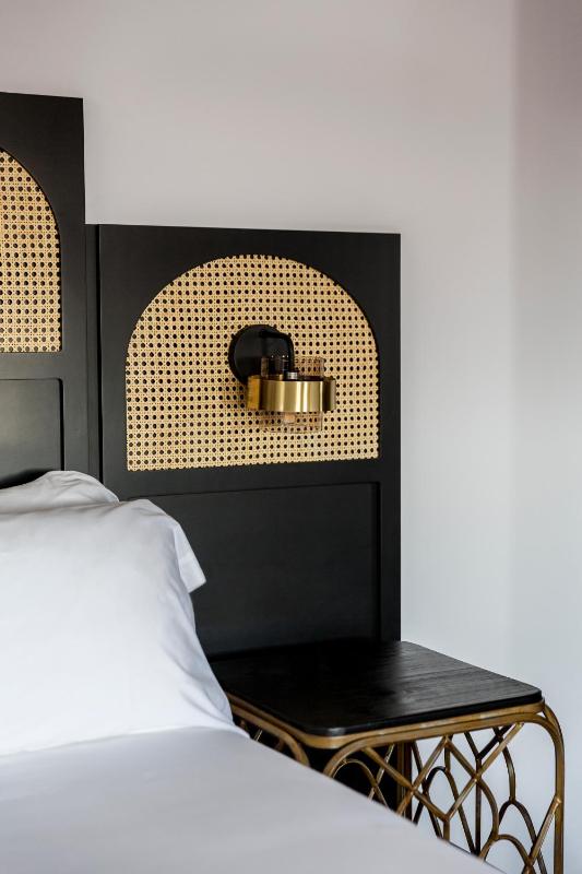 Double or Twin Room image 4