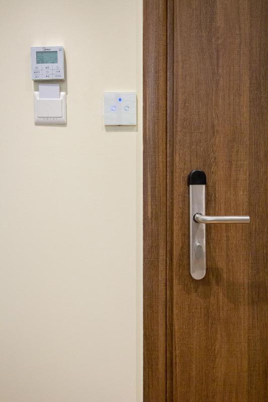 Junior Suite with Balcony image 4