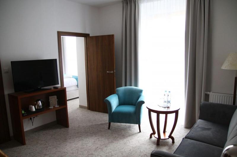 Junior Suite with Balcony (3 Adults) image 3