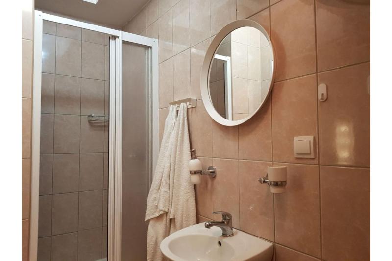 Bella Centre Apartment - image 8