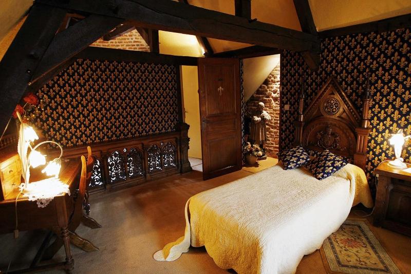 Charm Double Room image 2