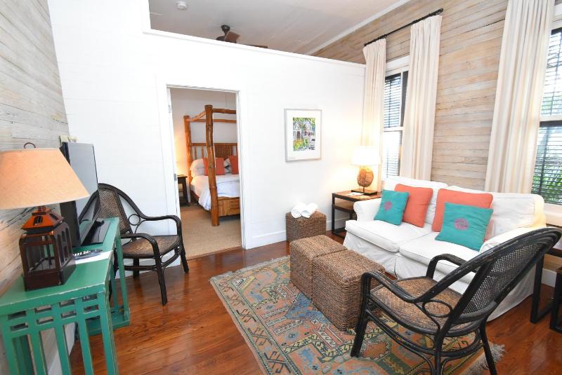 Simonton Court Historic Inn & Cottages - image 33