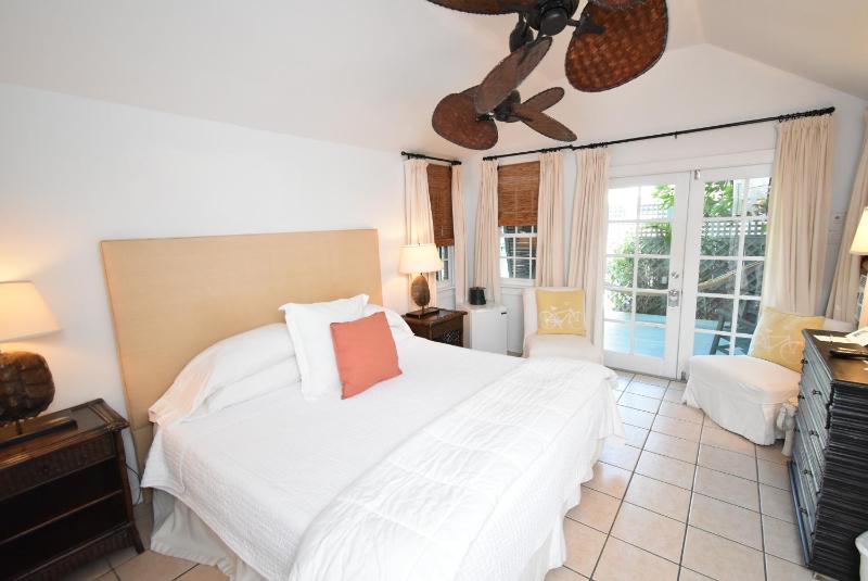 Simonton Court Historic Inn & Cottages - image 29