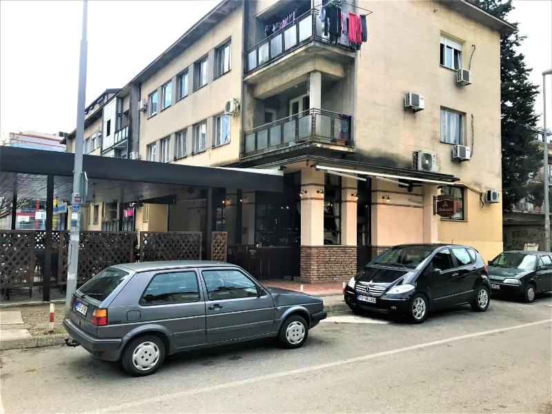 One-Bedroom Apartment image 1