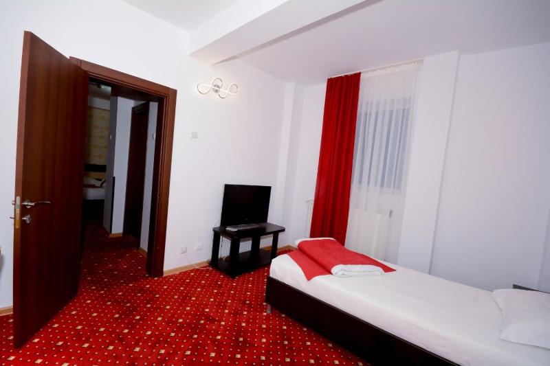 Two-Room Apartment image 2