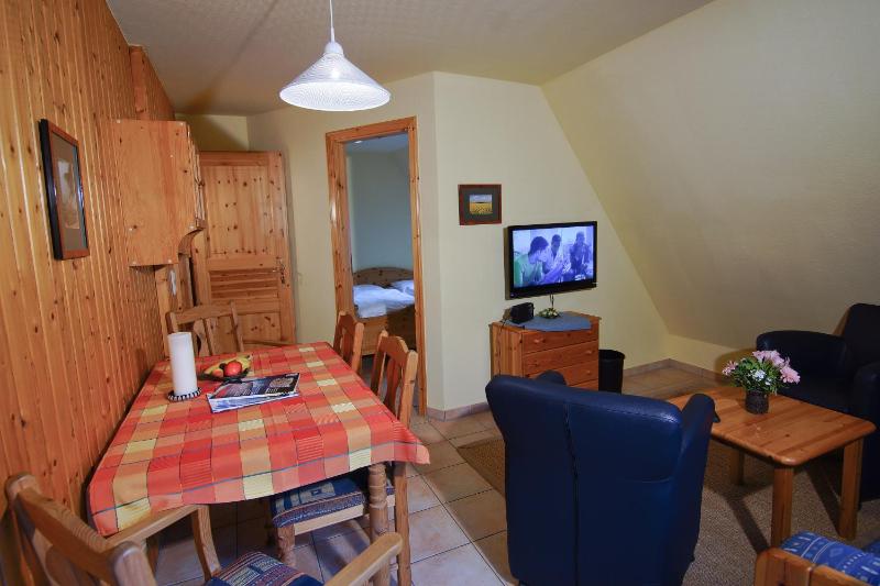 Two-Bedroom Apartment with Balcony T image 3