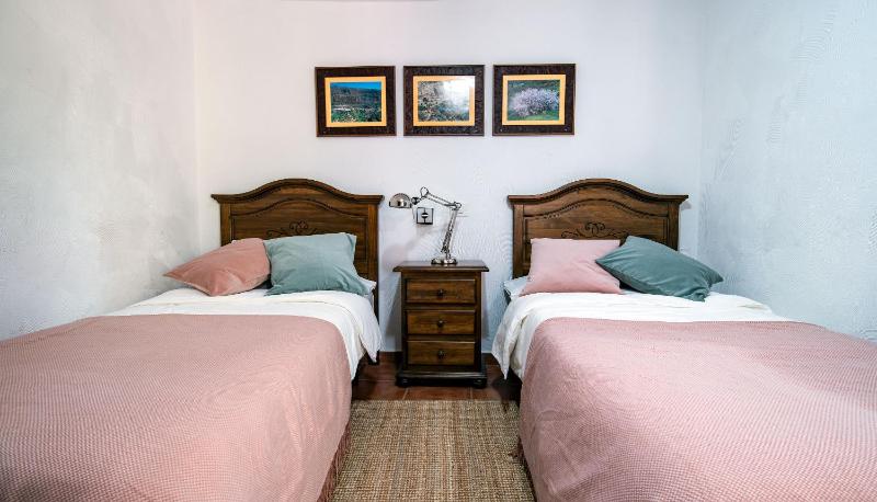 One-Bedroom House image 1