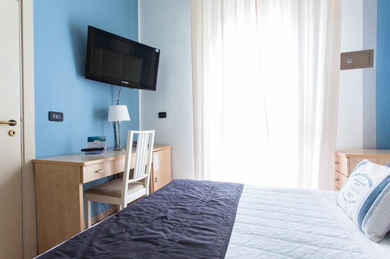 Quadruple Room image 3