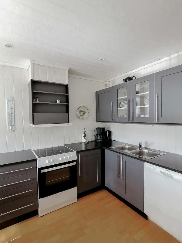 Apartment with Sea View image 3