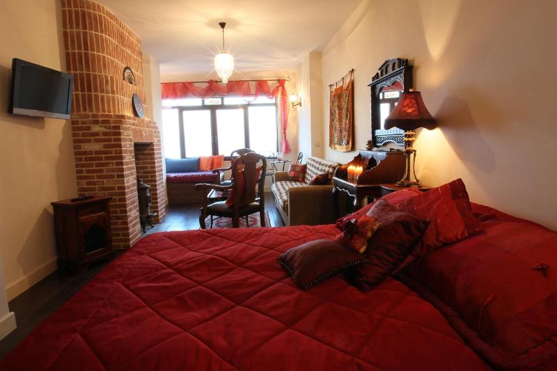Family Suite with Sea View image 3