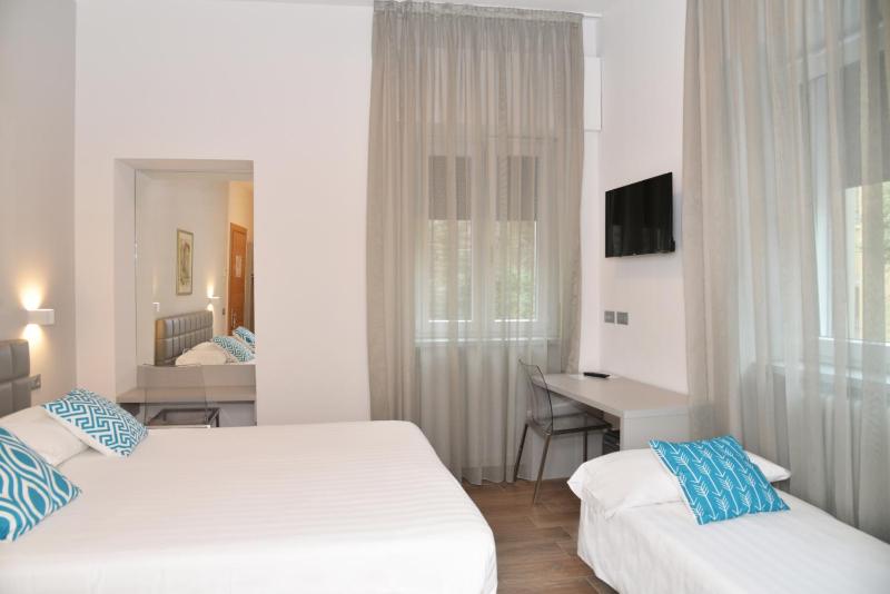 Triple Room image 1