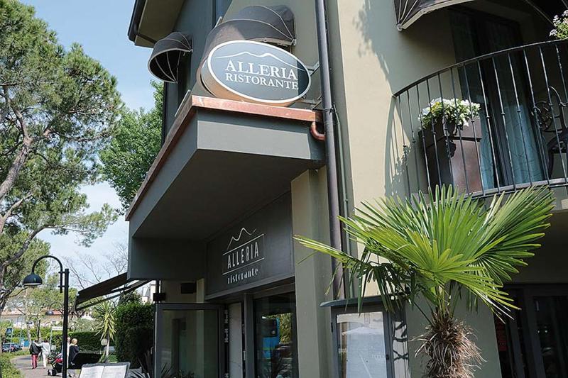 Hotel Aurora - image 4