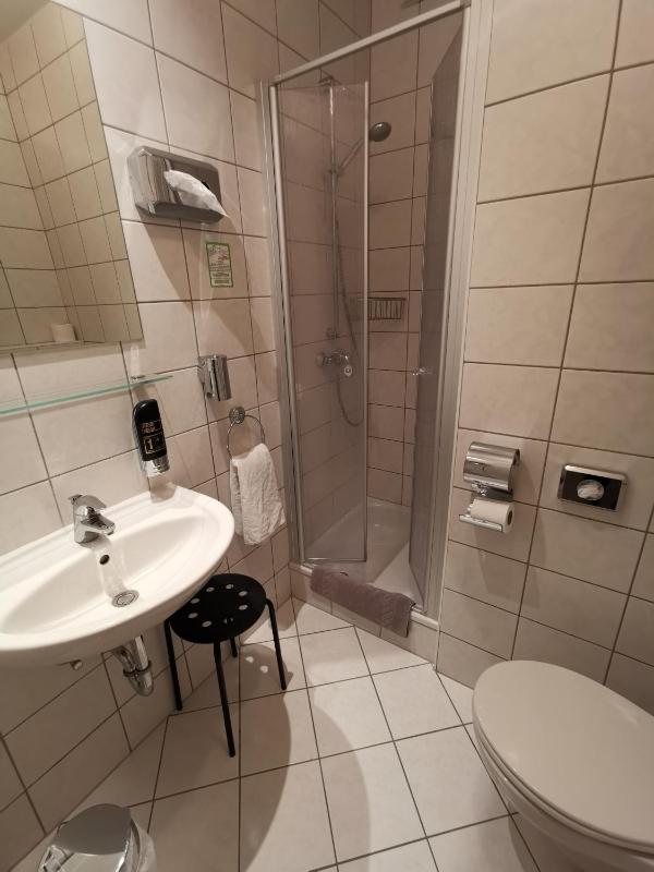 Standard Single Room image 1