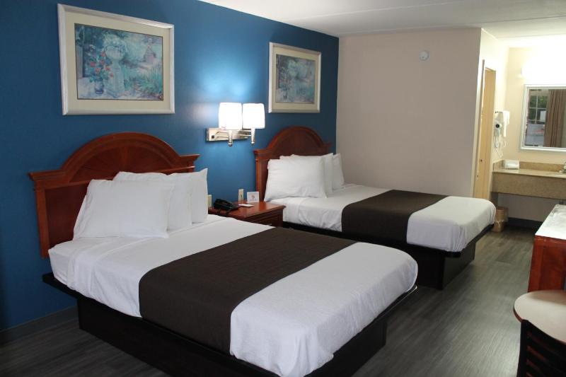 Standard Double Room - Non-Smoking image 2