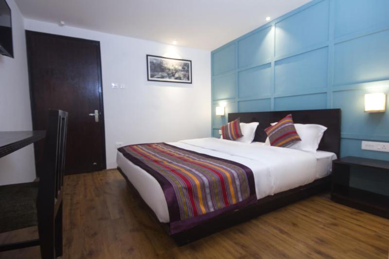 Bumblebee Bed & Breakfast - image 12