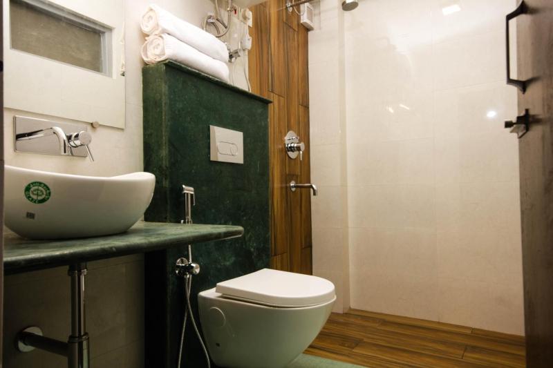 Bumblebee Bed & Breakfast - image 11