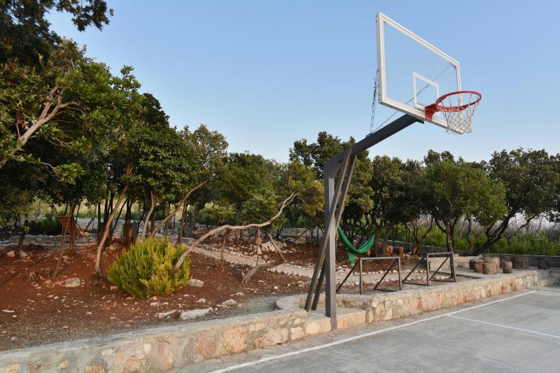 Villa Ariel - Pool Beach & Basketball court - image 12