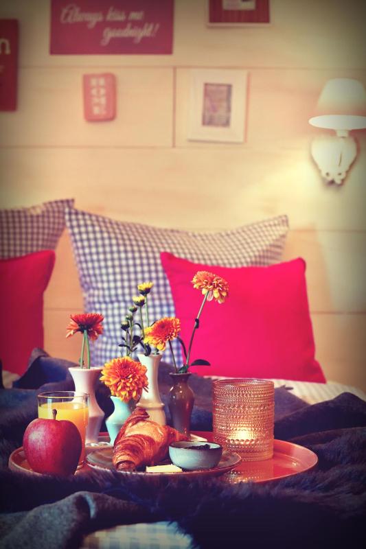Small Double Room image 2