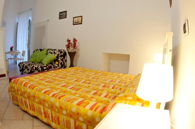 Large Double Room image 4