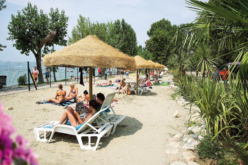Happy Camp Mobile Homes in Camping Cisano San Vito - image 30