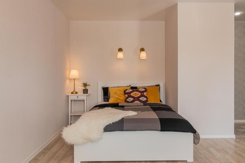Deluxe Apartment image 2