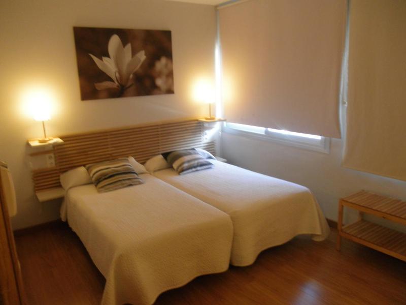 Twin Room image 2