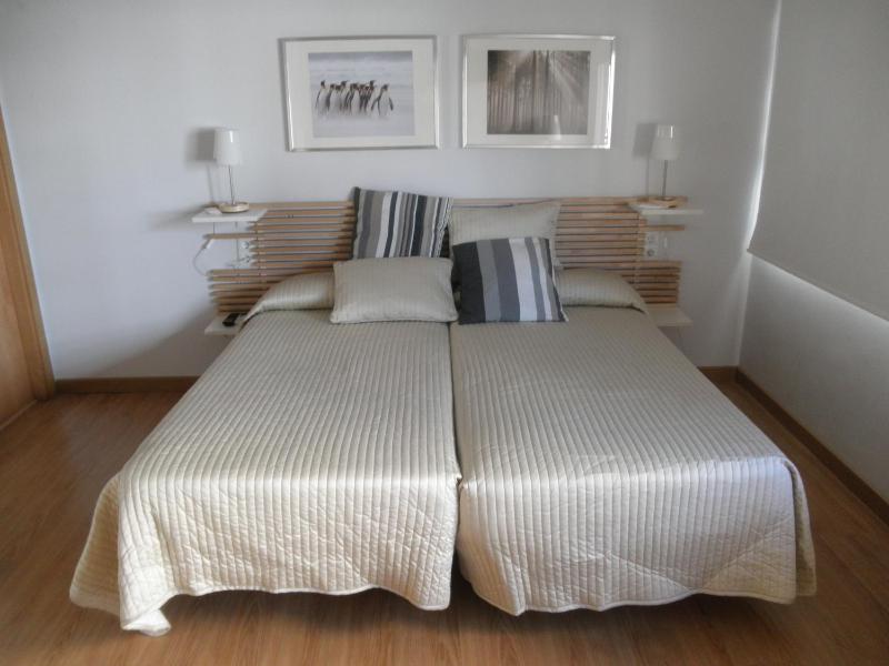 Twin Room image 3