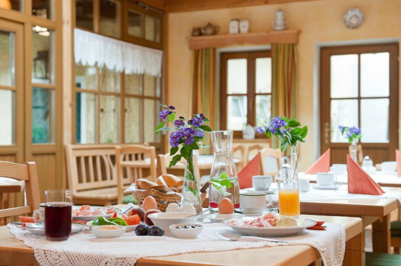 Standard Double Room with Balcony image 2