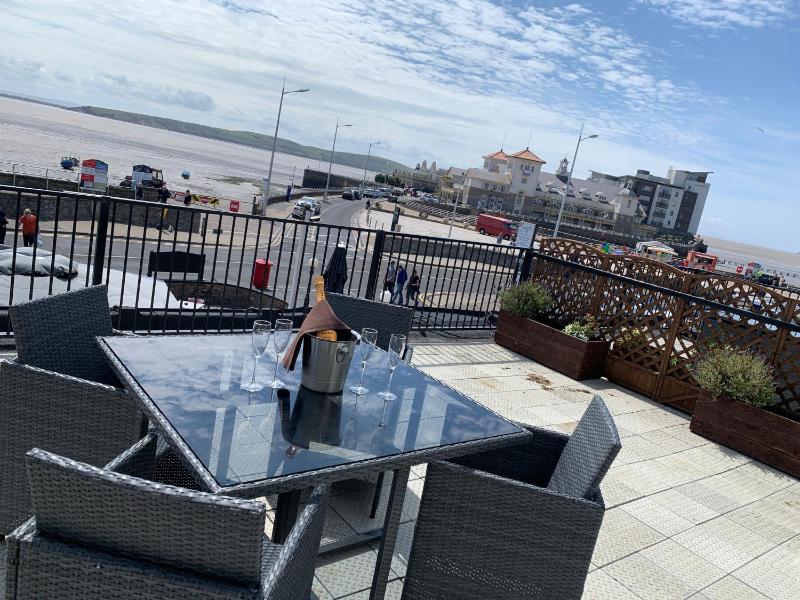 Apartment with Terrace image 1