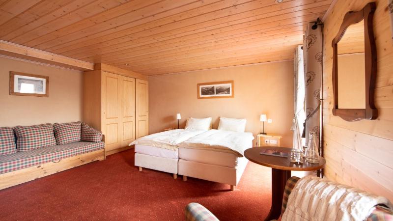 Deluxe Double Room with Mountain View image 4