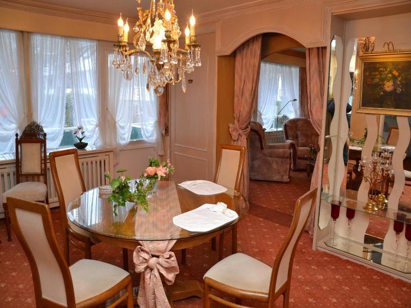 Comfort Two-Bedroom Apartment with Balcony image 2