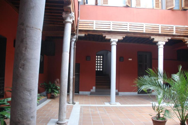 Apartamento Judería - image 16