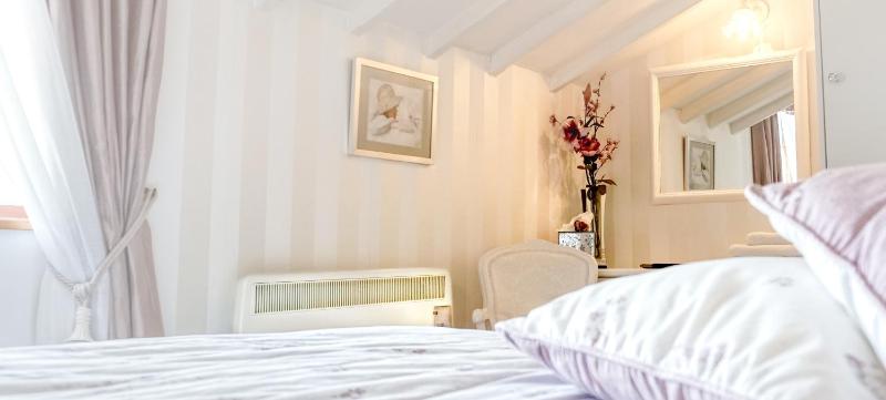 Triple Room image 3