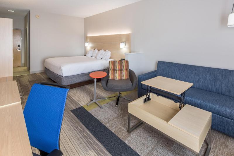 Standard Room image 2