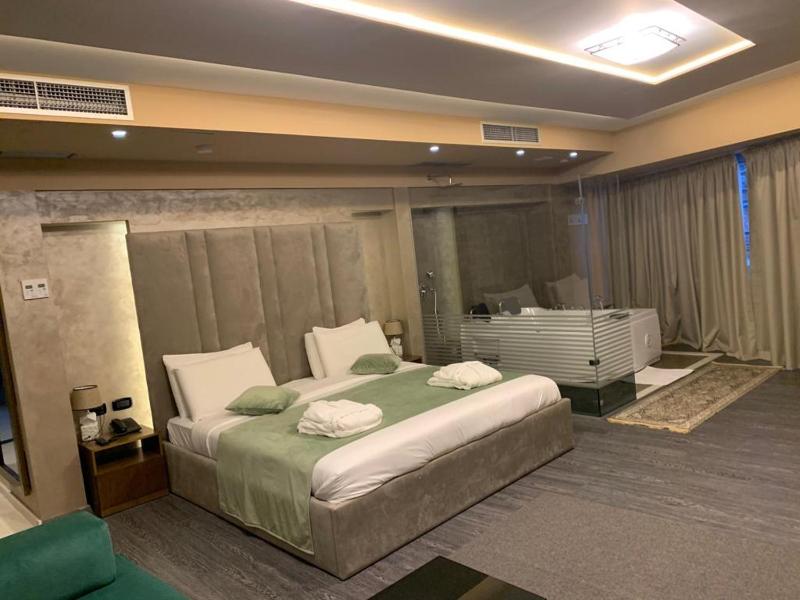 Superior Suite image 4