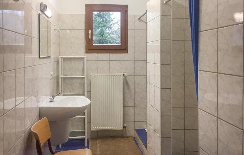 Six-Bedroom Holiday Home image 2