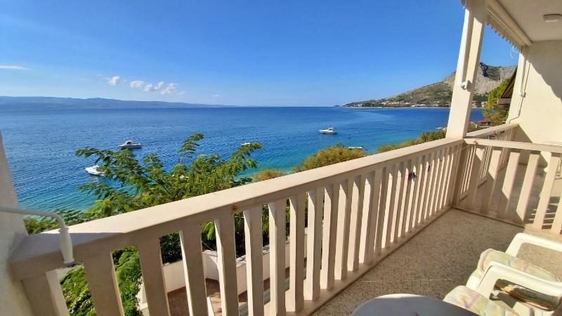 Studio with Sea View image 3