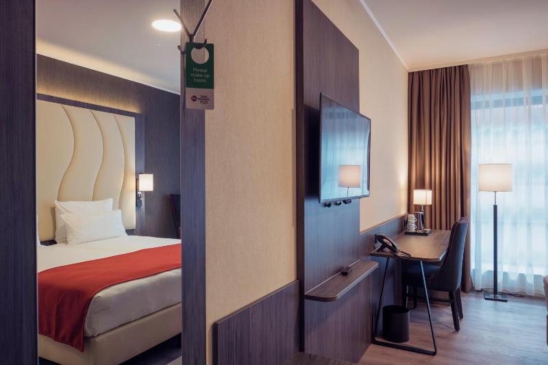 Comfort Single Room image 2