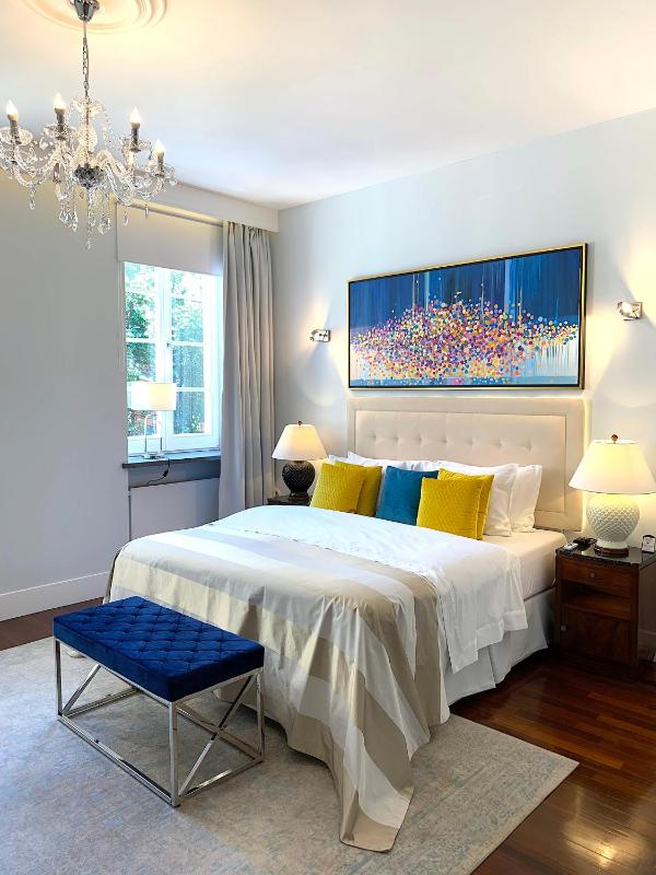 MONDRIAN Suite with Old Town Market Square view (180m2) image 1