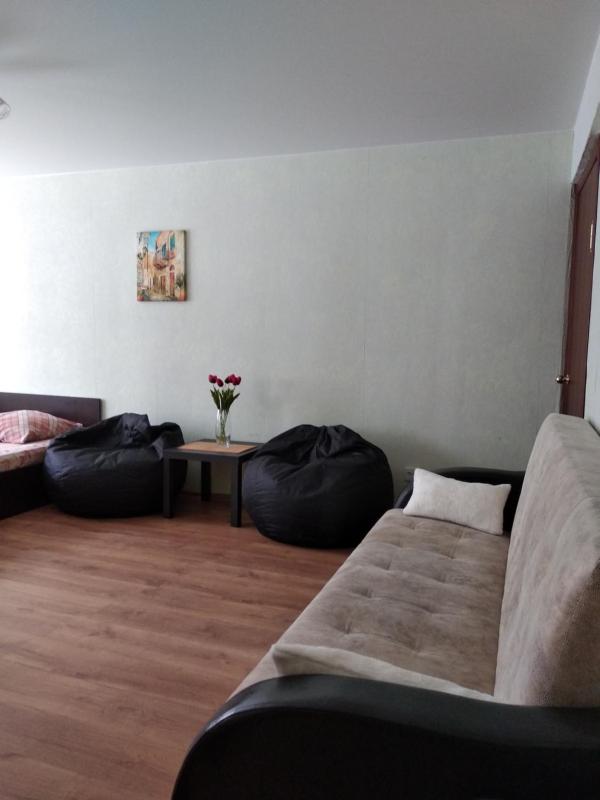 Studio Apartment image 2