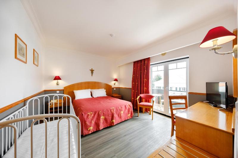 Double Room image 2