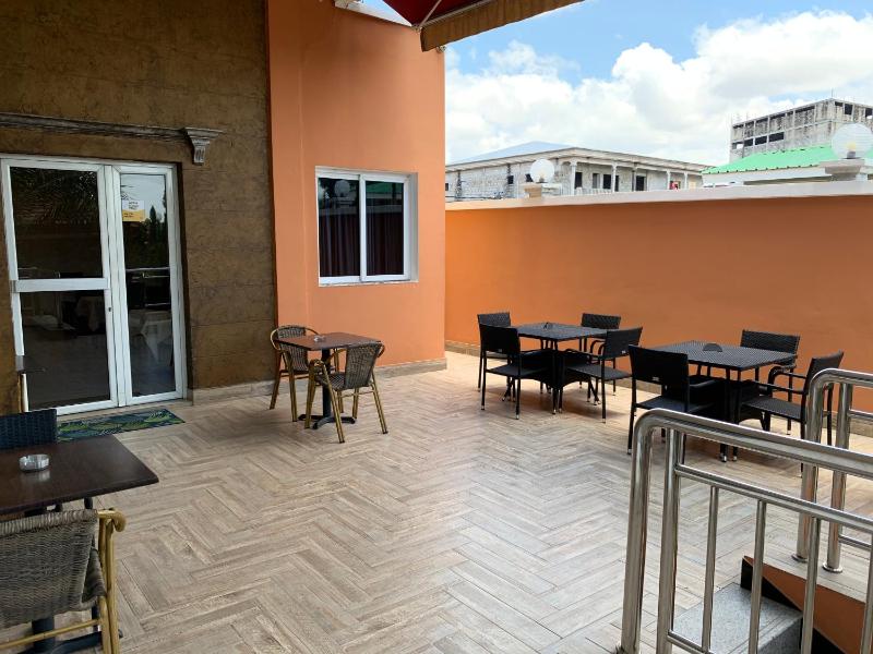 Capital Hôtel - image 11