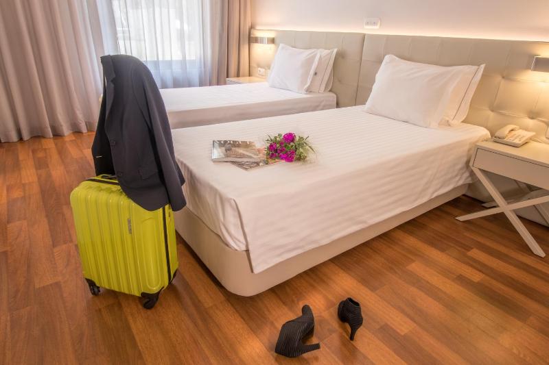 Double or Twin Room with Free Parking image 1