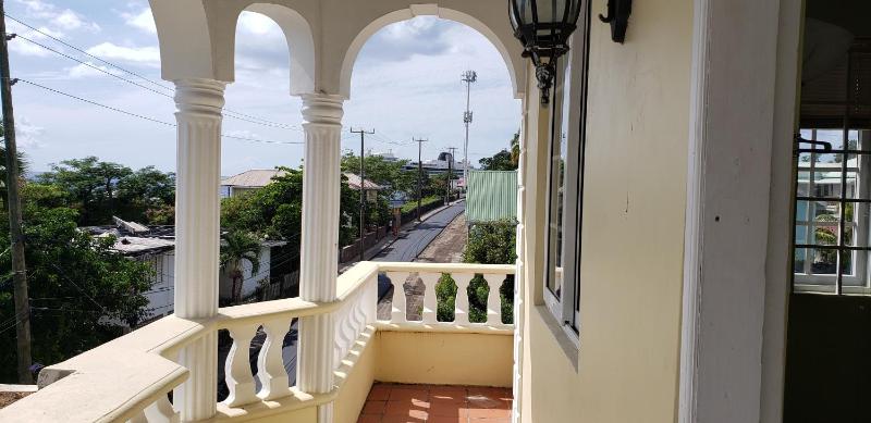Unit 5/6 Private Apartment - Roseau - image 10