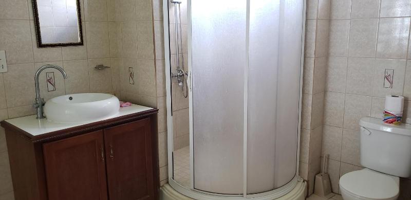 Unit 5/6 Private Apartment - Roseau - image 11